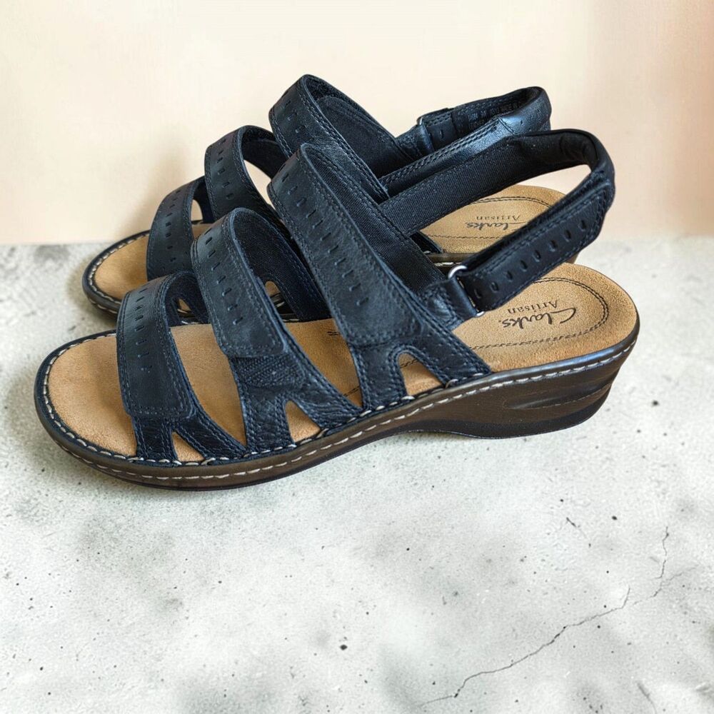 Clarks Artisan Premium Black Leather Strappy Sandals Size 9 Wide Open Toe Shoes